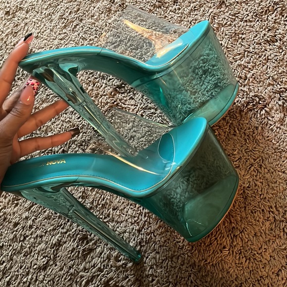 These are 8 inch heels from Fashion Nova - Picture 4 of 4